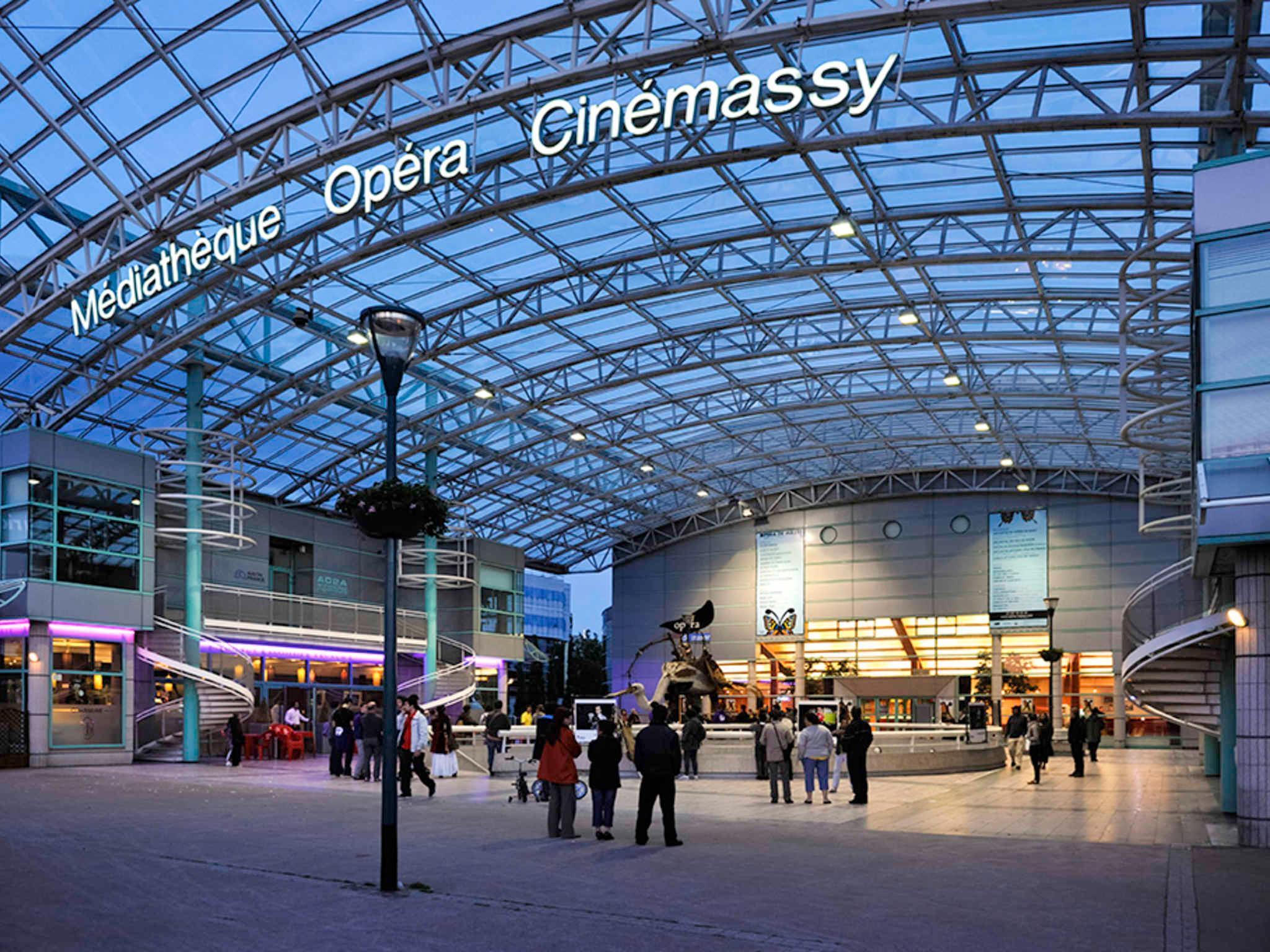 Mercure Paris Massy Gare Tgv Exterior foto