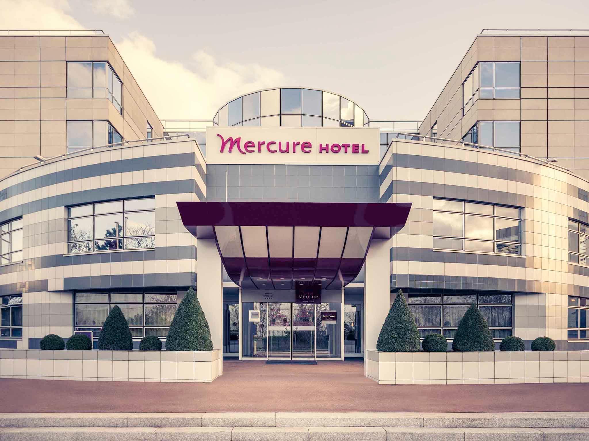 Mercure Paris Massy Gare Tgv Exterior foto