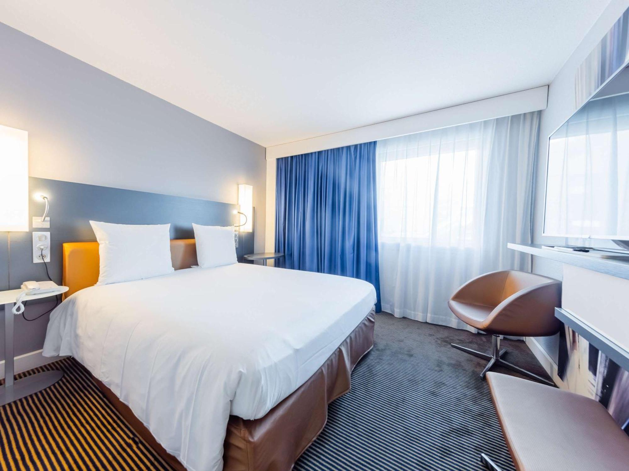 Mercure Paris Massy Gare Tgv Exterior foto
